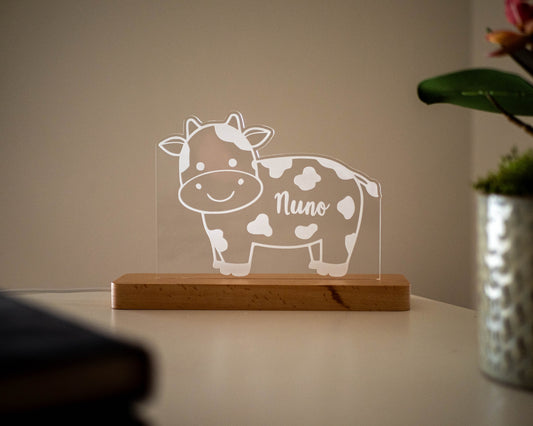 Candeeiro LED Vaca personalizável com base em madeira e controlo de intensidade