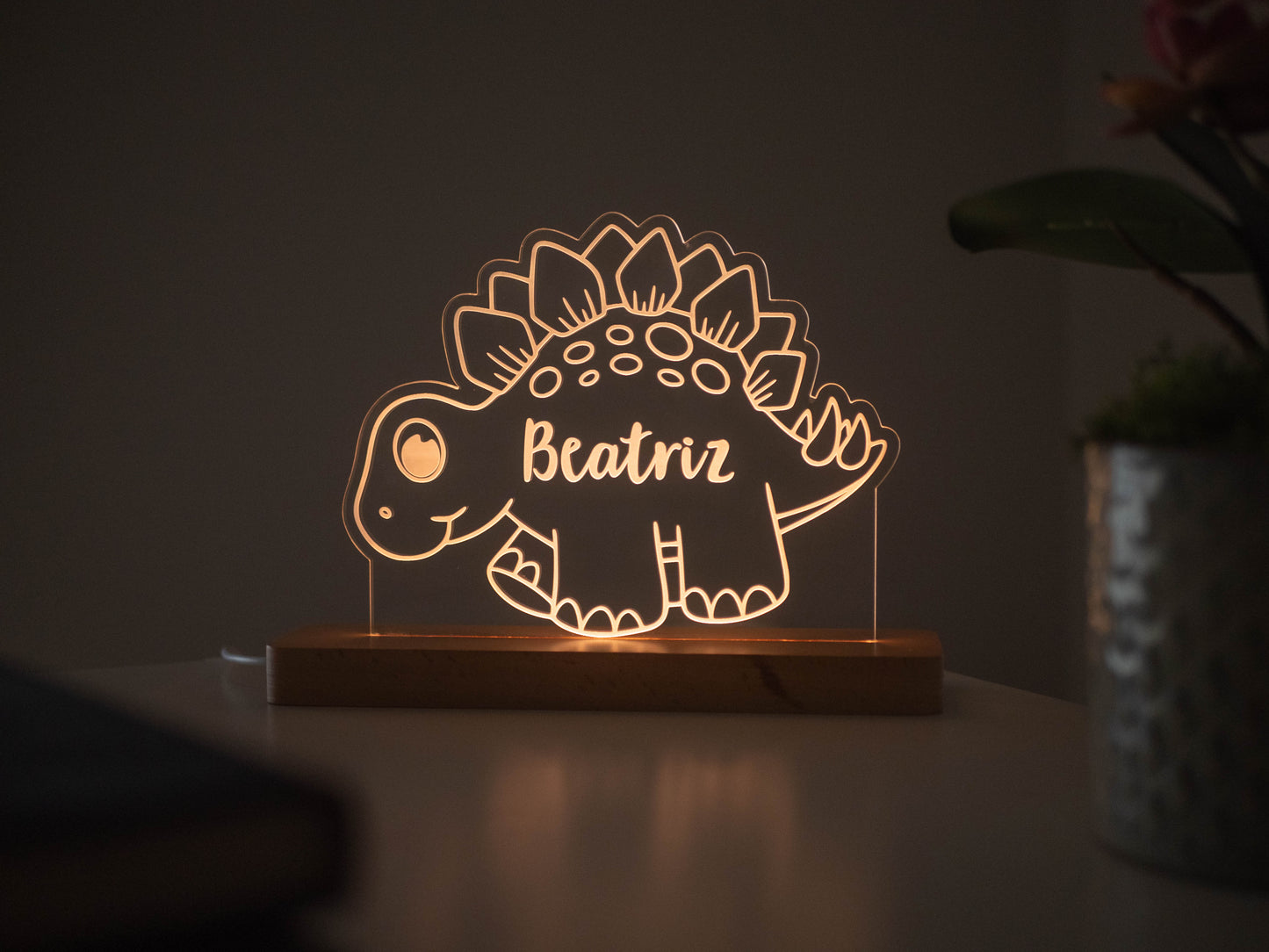 Candeeiro LED Dinoussauro personalizável com base em madeira e controlo de intensidade