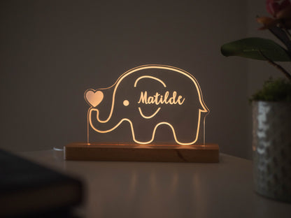 Candeeiro LED Elefante personalizável com base em madeira e controlo de intensidade